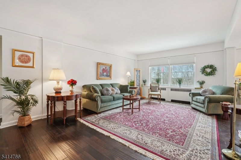10 Crestmont Road, Unit 1A Montclair, NJ 07042 - Photo 9 of 29