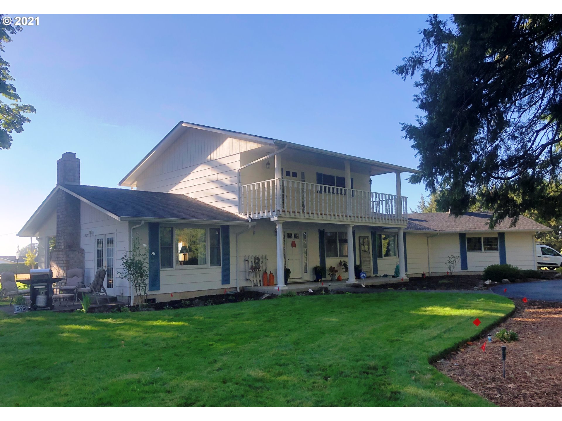 89962 Fir Butte Road Eugene, OR 97402 - Photo 1 of 23 Gallery Image 1