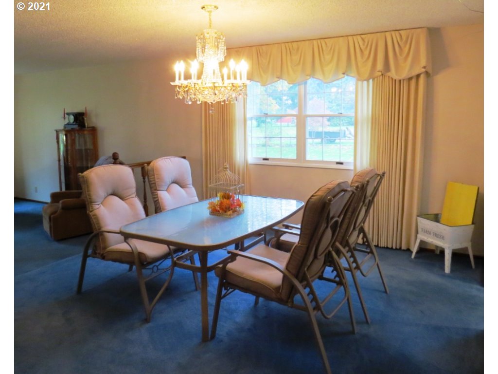 89962 Fir Butte Road Eugene, OR 97402 - Photo 7 of 23 Gallery Image 7