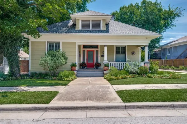 $515,000 | 1415 Hurley Avenue, Fort Worth, TX 76104