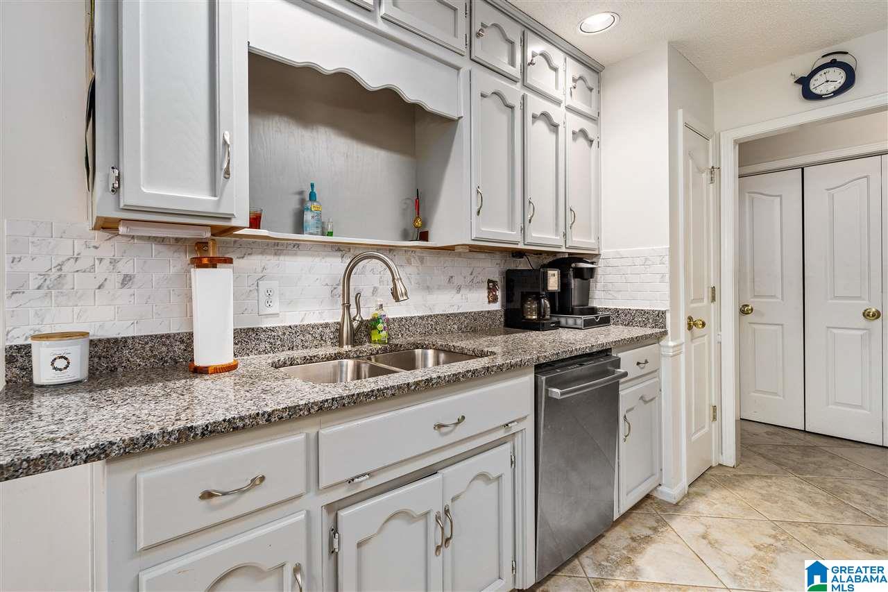 6250 Old Springville Road Pinson, AL 35126 - Photo 21 of 48