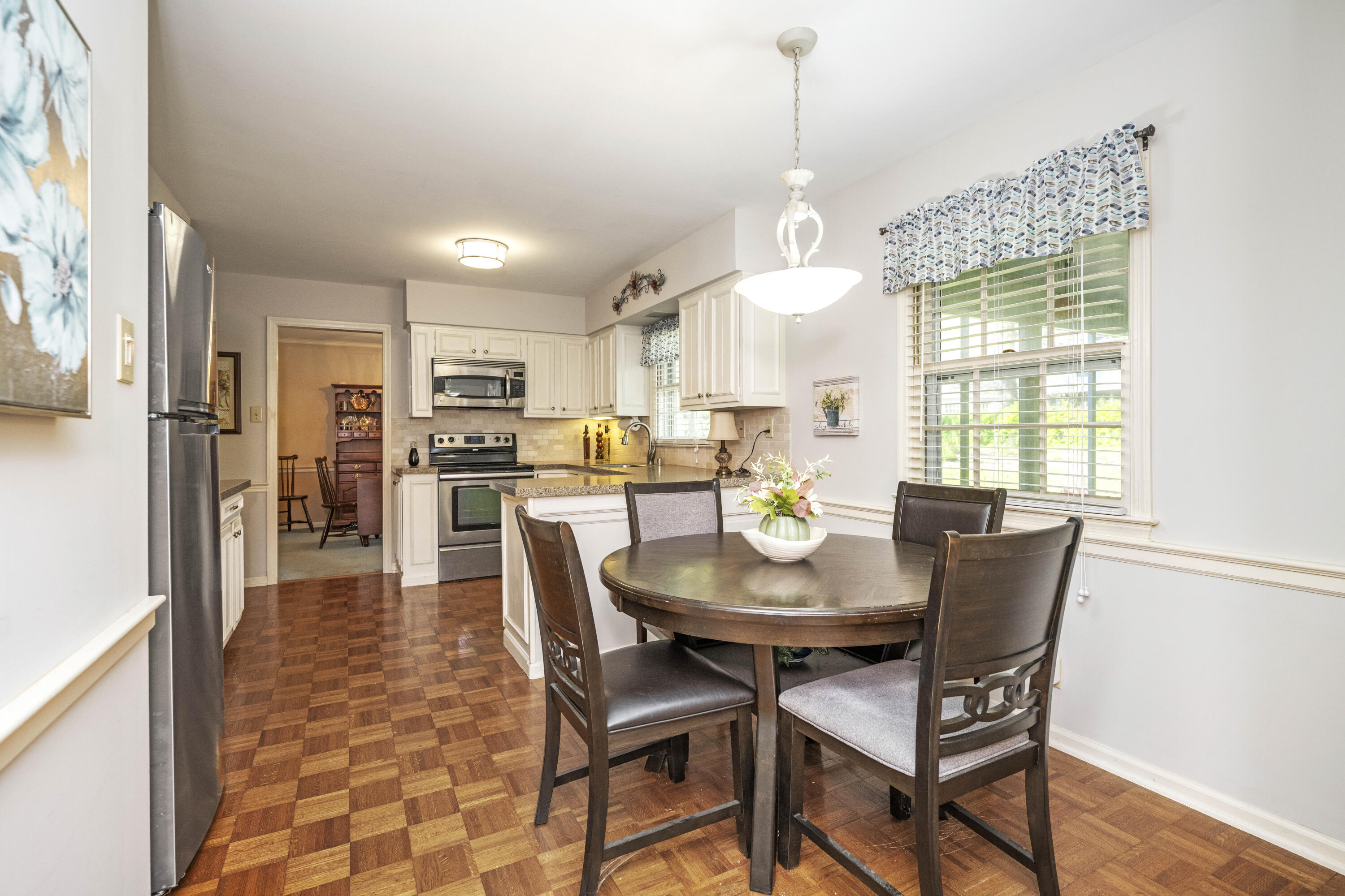 1877 Blairmore Road Lexington, KY 40502 - Photo 16 of 29 20250418-1877-Blairmore-Rd-fh-011