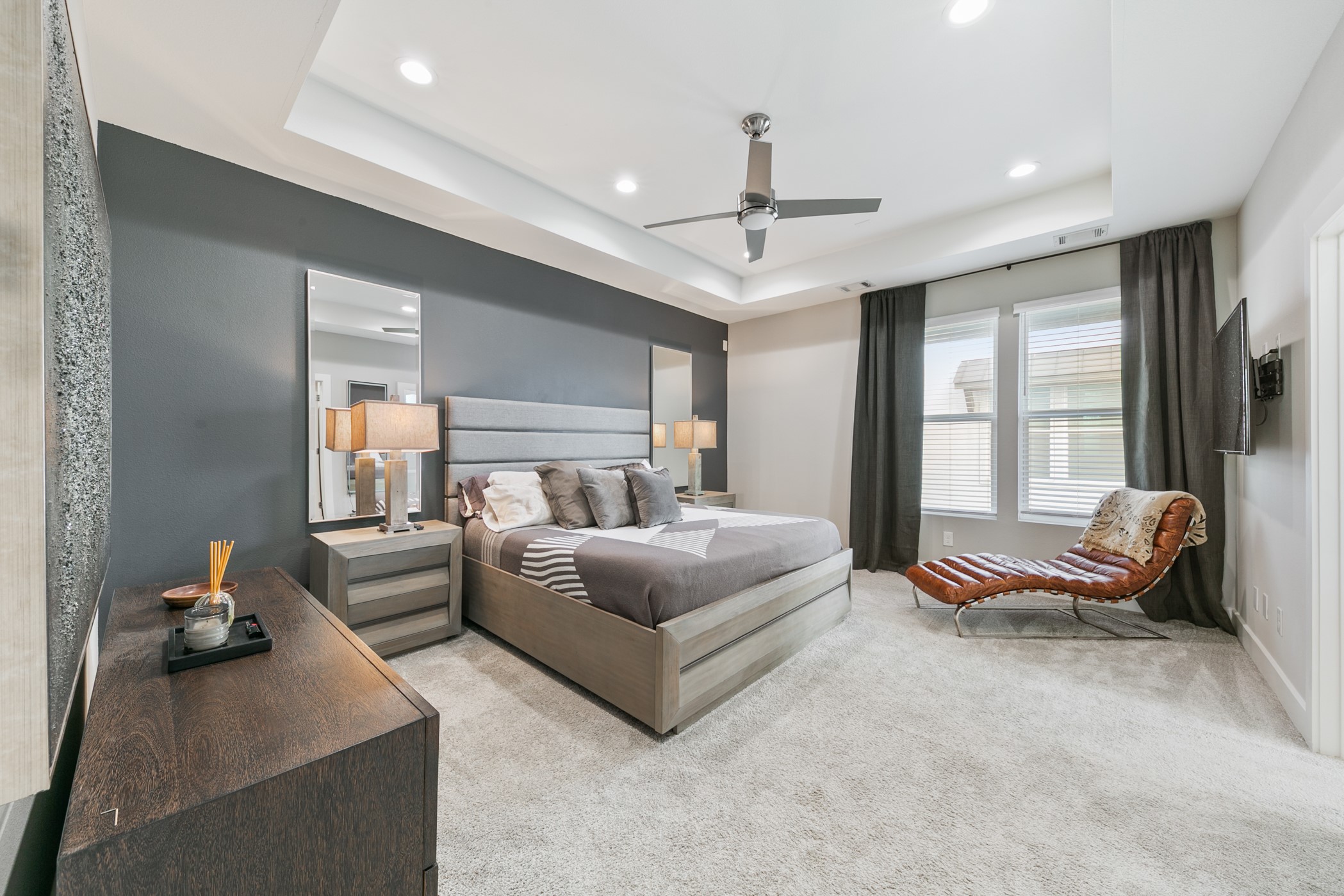 4032 Buck Street, Unit A Houston, TX 77020 - Photo 24 of 39 a living room with furniture and large windows