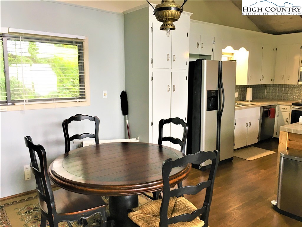 193 Rabbit Run Glade Valley, NC 28627 - Photo 14 of 17 Gallery Image 14