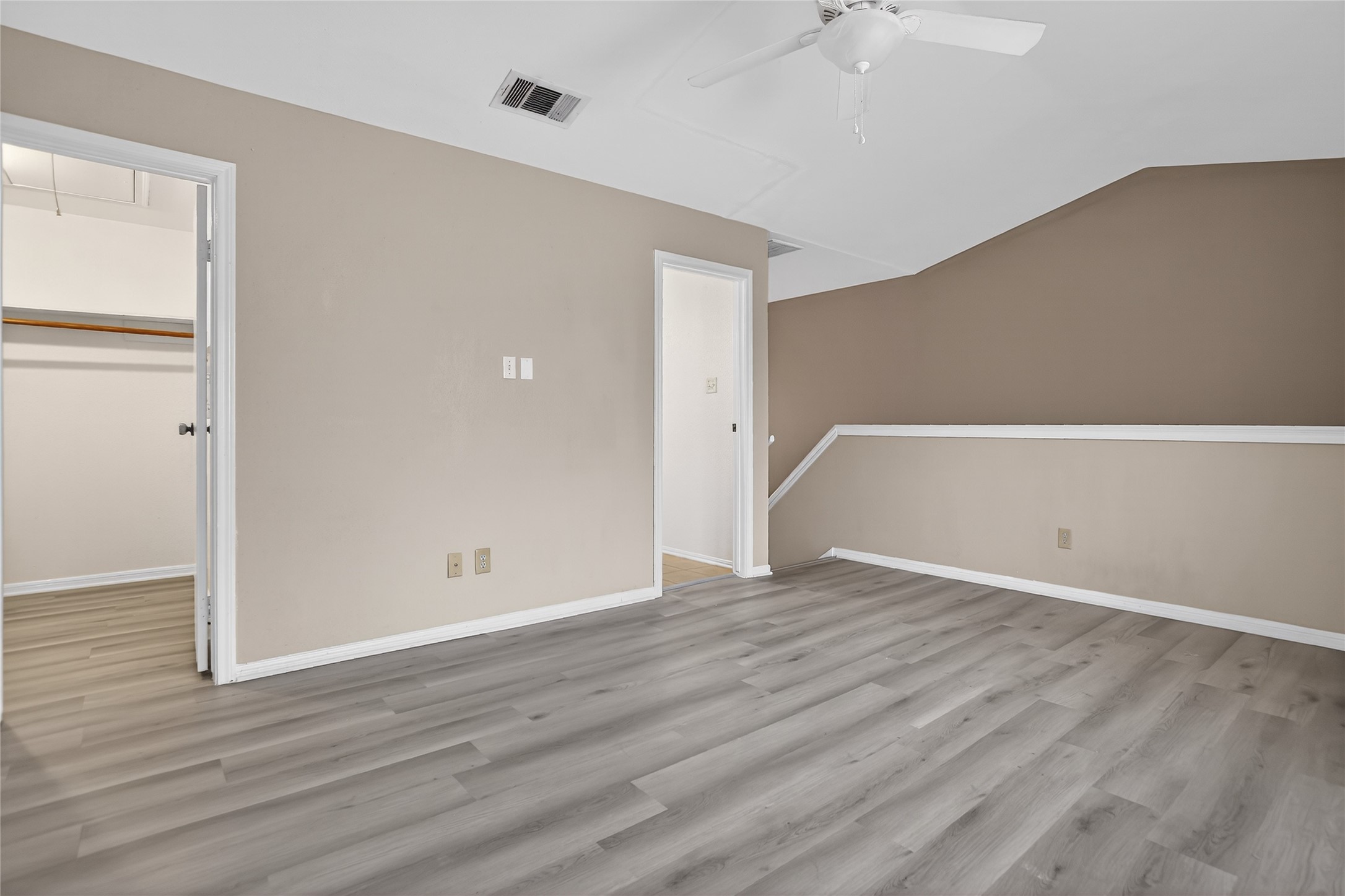 8299 Cambridge Street, Unit 706 Houston, TX 77054 - Photo 18 of 30 wooden floor in an empty room