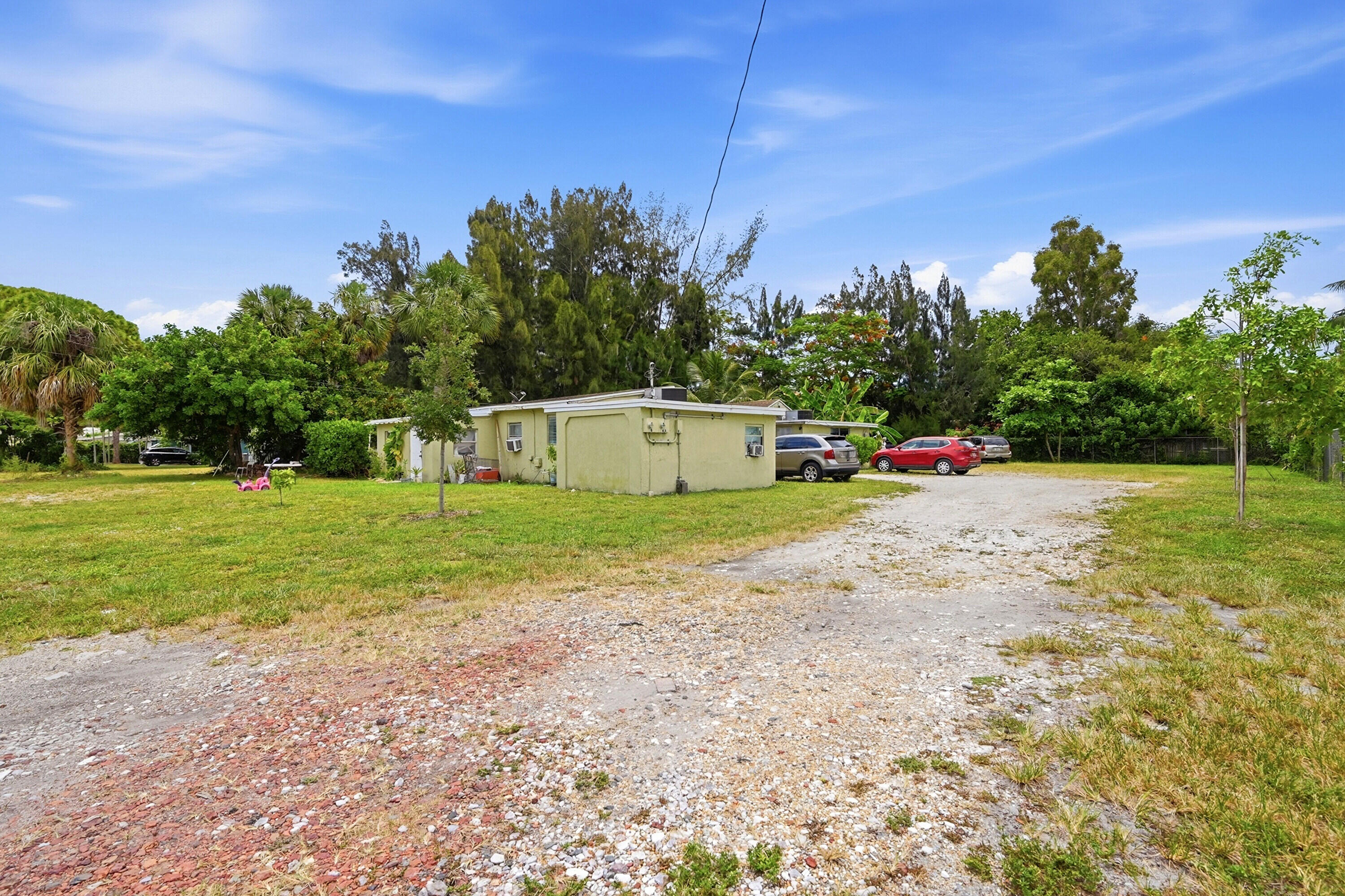 700 Southwest 8th Street Pompano Beach, FL 33060 - Photo 4 of 32 04_stl_0499