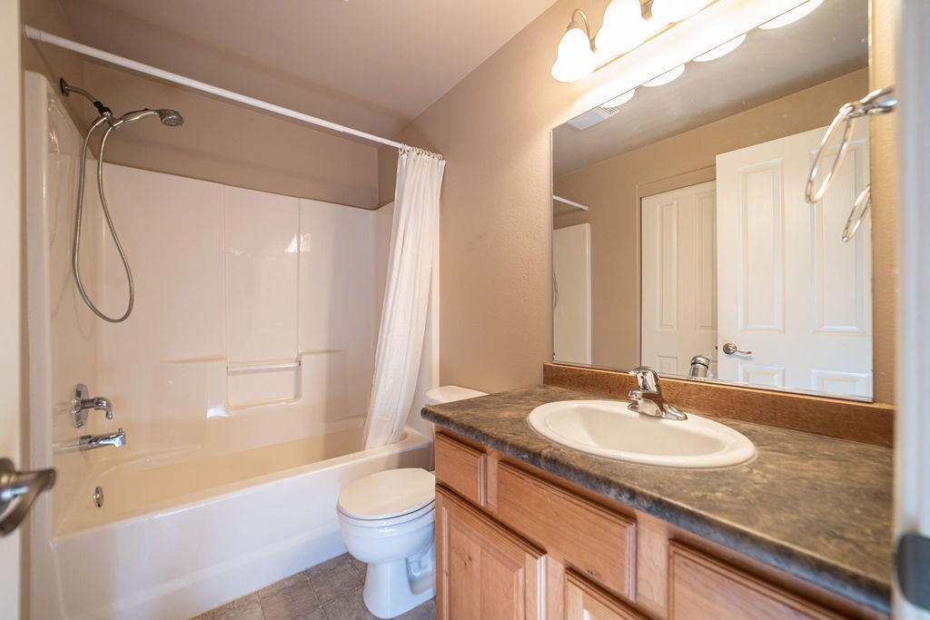 16477 Riley Drive La Pine, OR 97739 - Photo 18 of 26 PhotoMyListing-22