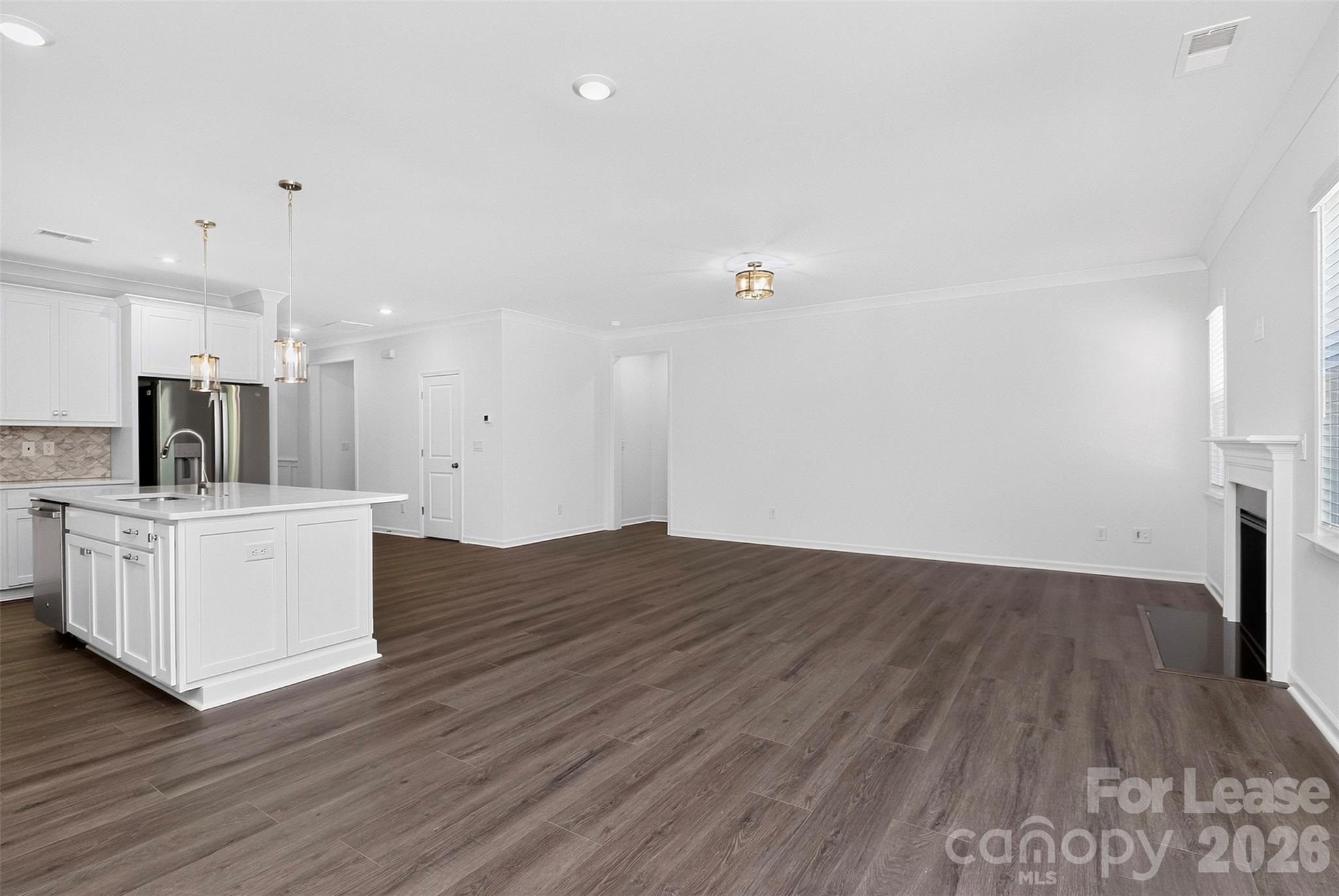 11225 Lochmere Road Charlotte, NC 28278 - Photo 12 of 44 Gallery Image 12