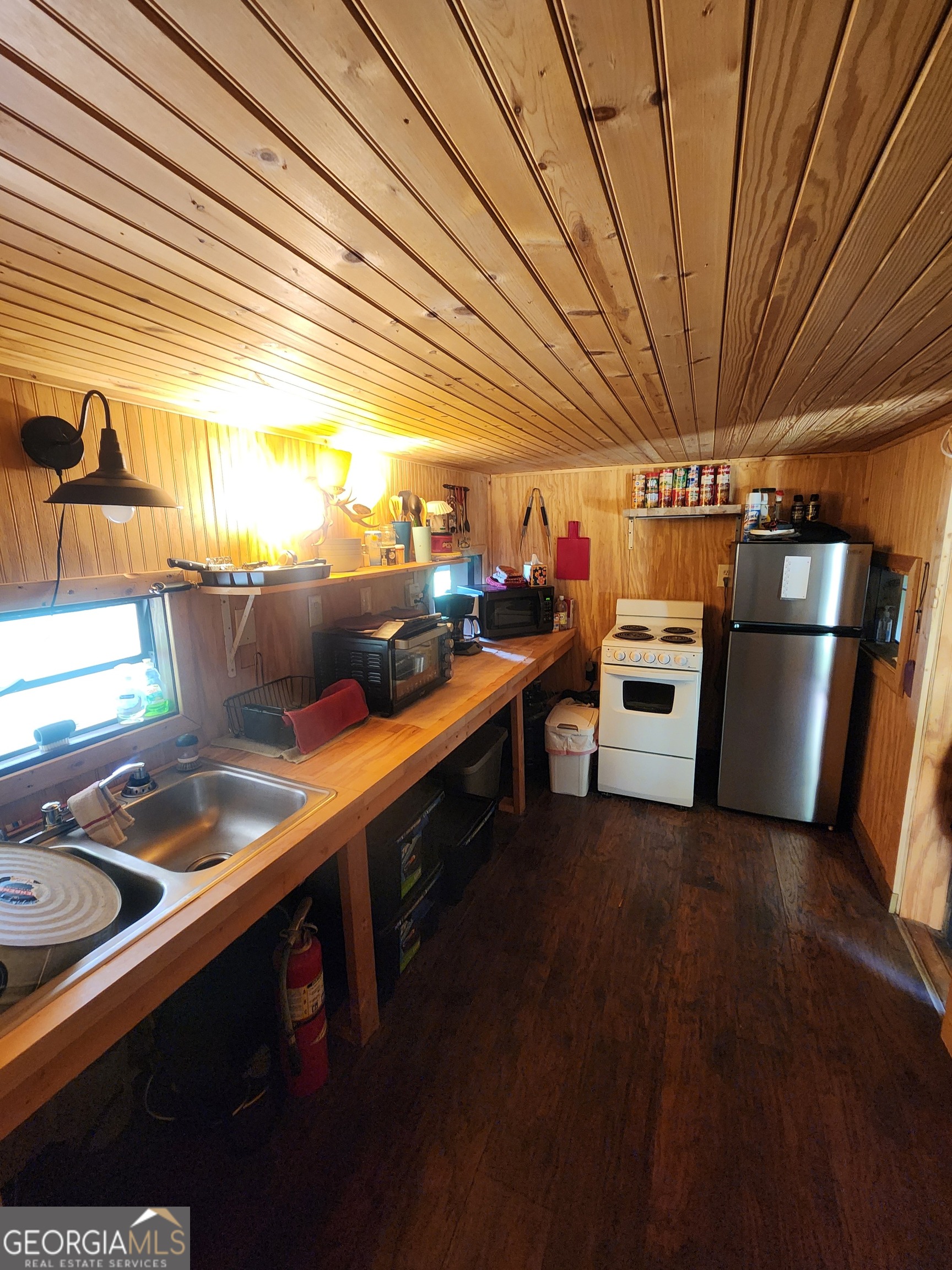 568 Yonah Lake Road Toccoa, GA 30577 - Photo 8 of 21