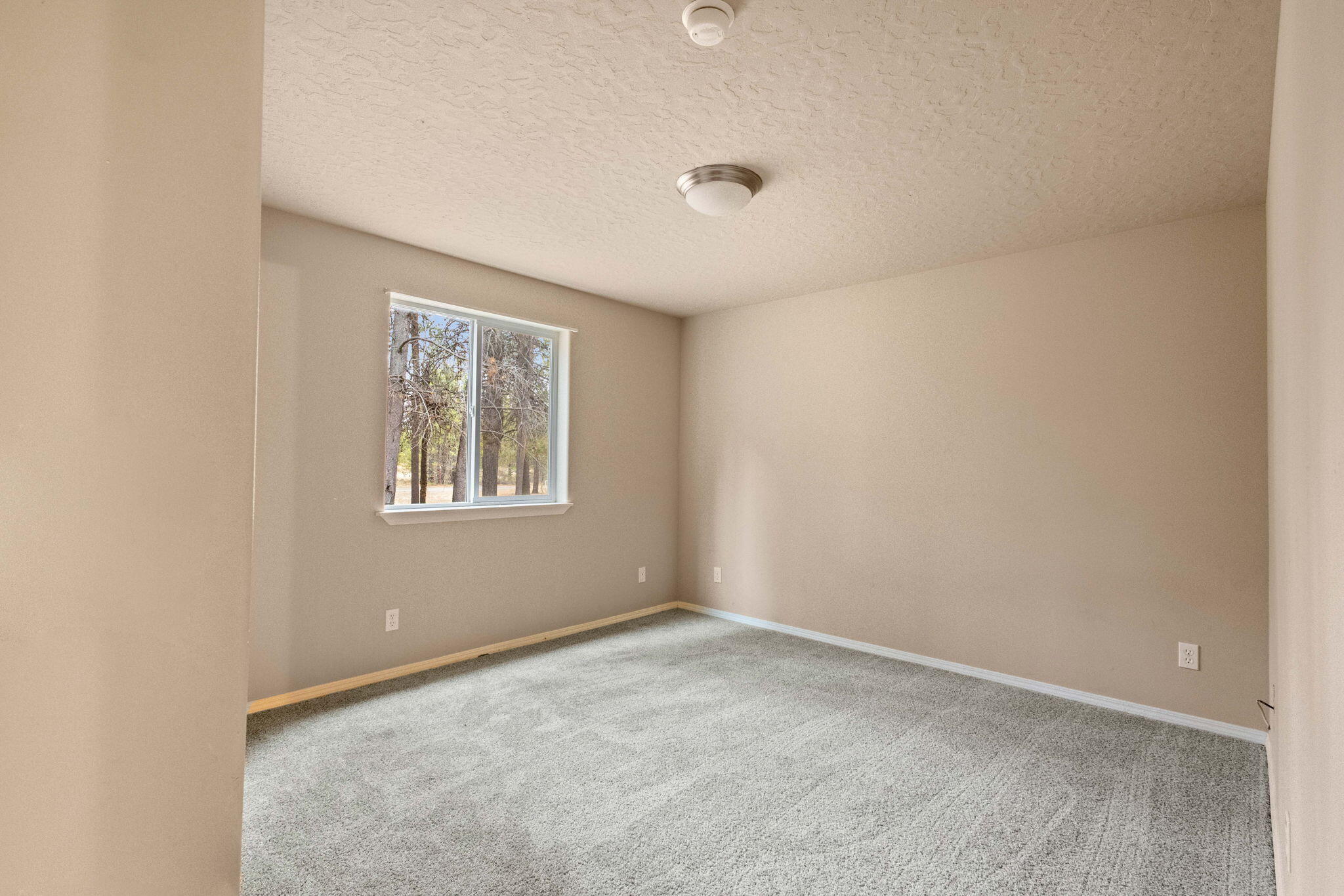 54400 Huntington Road Bend, OR 97707 - Photo 27 of 31 26-web-or-mls-54400 Huntington Rd, Bend