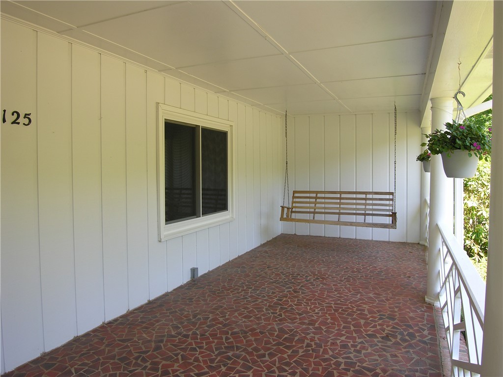 125 Windy Hill Road Central, SC 29630 - Photo 4 of 48