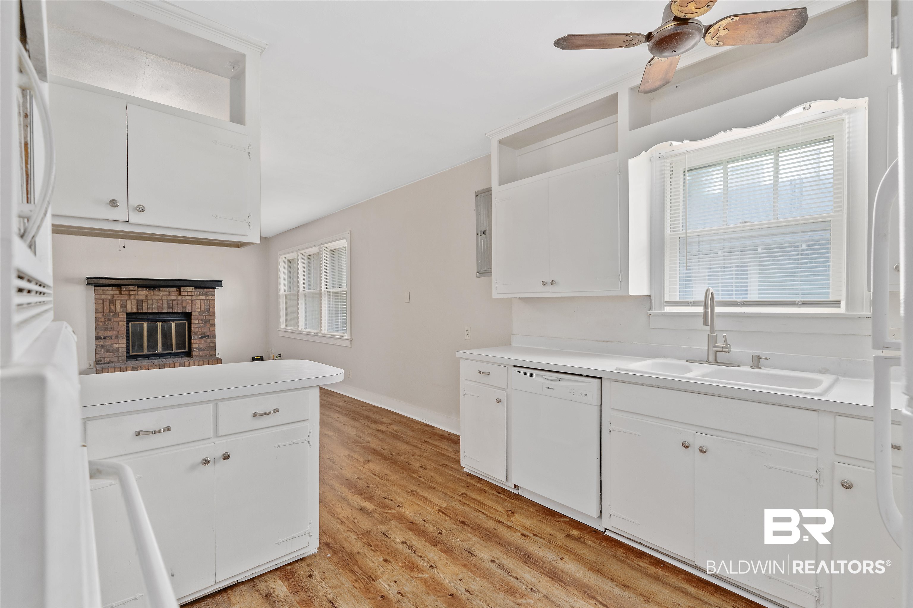 137 Hyland Avenue Mobile, AL 36607 - Photo 10 of 30