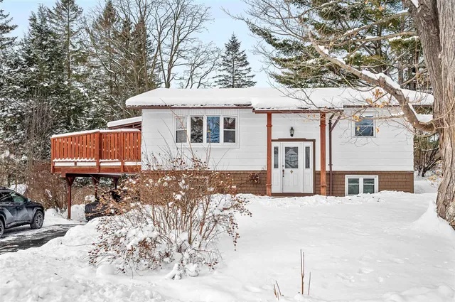 $300,000 | 10 Meadow Drive, Barre Town, VT 05641