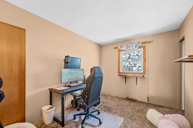 $300,000 | 10 Meadow Drive, Barre Town, VT 05641