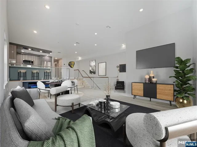 $3,195 | 526 64th Street, Unit 2, West New York, NJ 07093