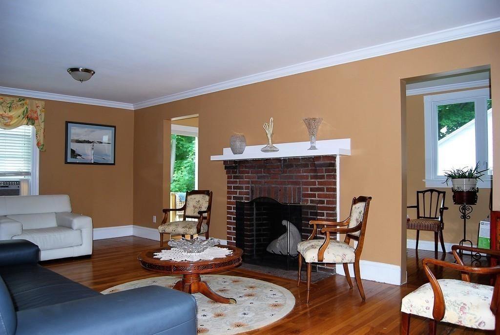 7 Catherine Road Milton, MA 02186 - Photo 5 of 17 Gallery Image 5