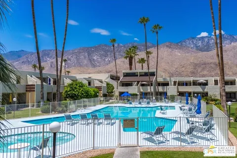 $229,000 | 1655 East Palm Canyon Drive, Unit 609, Palm Springs, CA 92264
