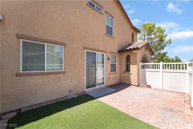 $474,900 | 3175 Via Seranova, Henderson, NV 89044