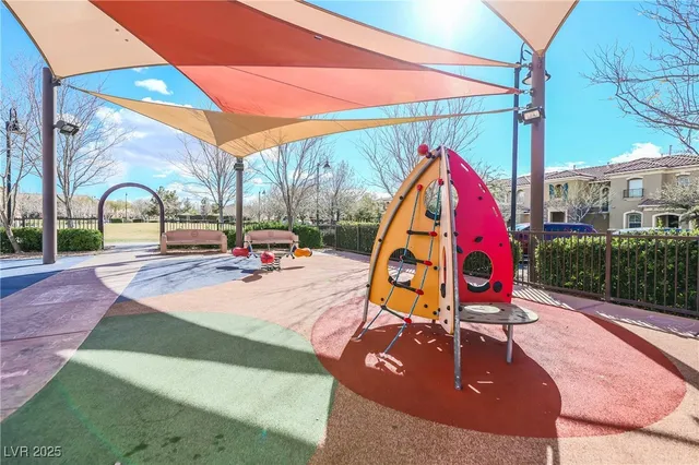 $474,900 | 3175 Via Seranova, Henderson, NV 89044