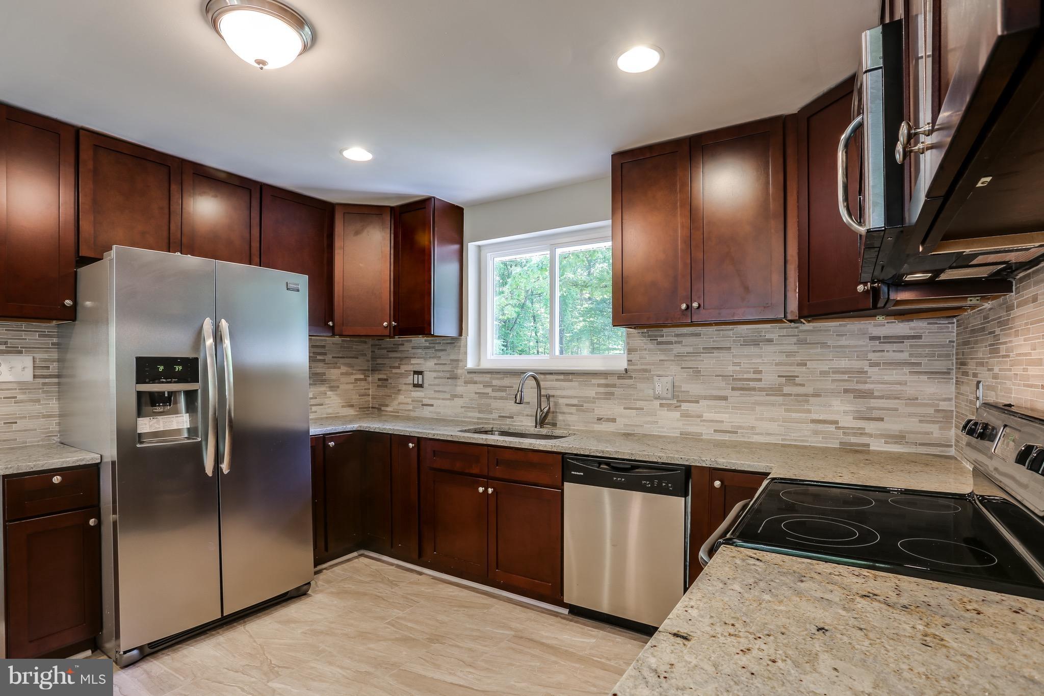 224 Manning Road East Accokeek, MD 20607 - Photo 3 of 27 Kitchen