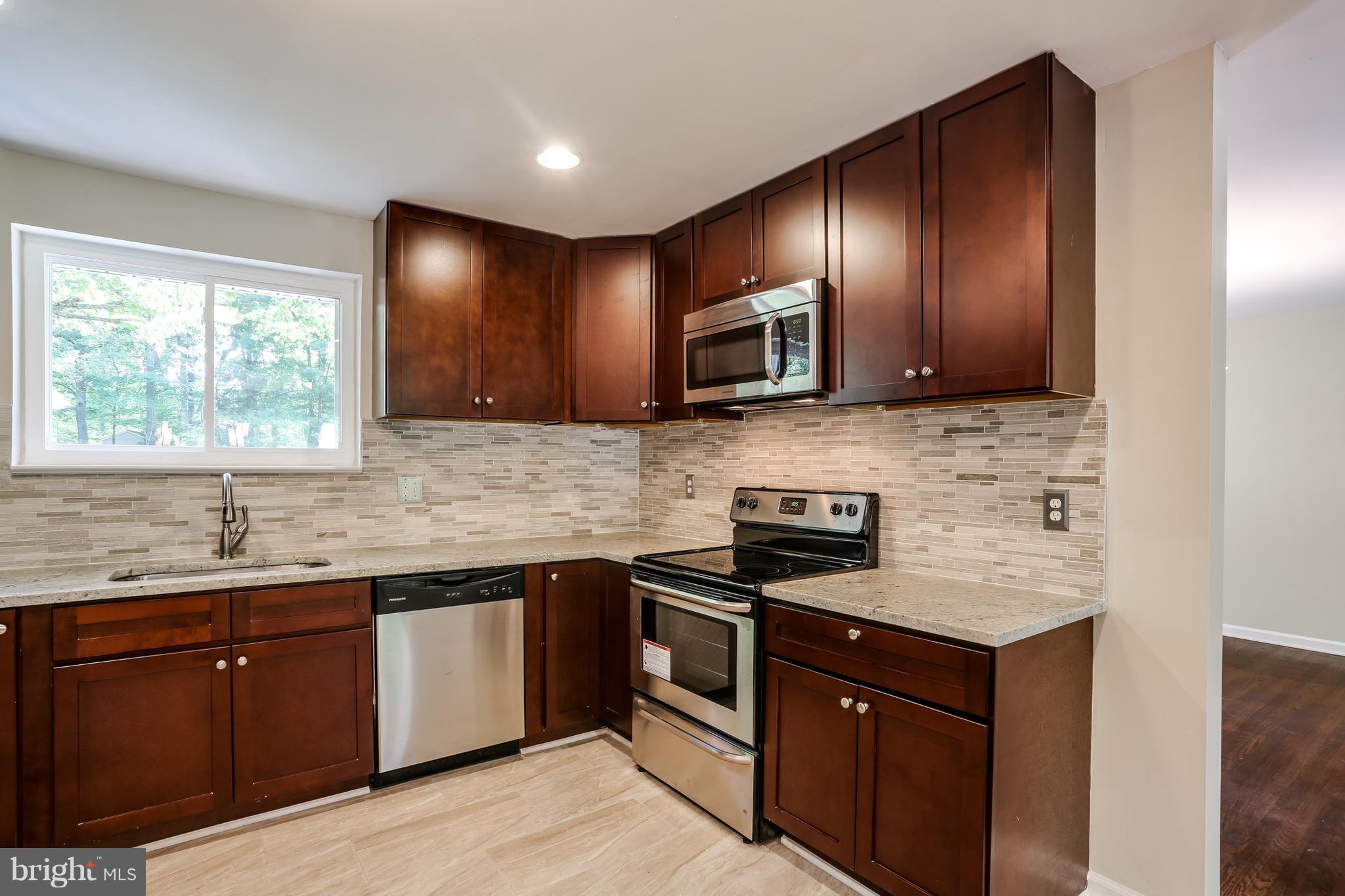 224 Manning Road East Accokeek, MD 20607 - Photo 4 of 27 Kitchen