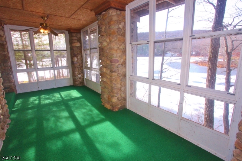 22 Choctaw Oak Ridge Oak Ridge, NJ 07438 - Photo 18 of 23 a view of an interior of the house