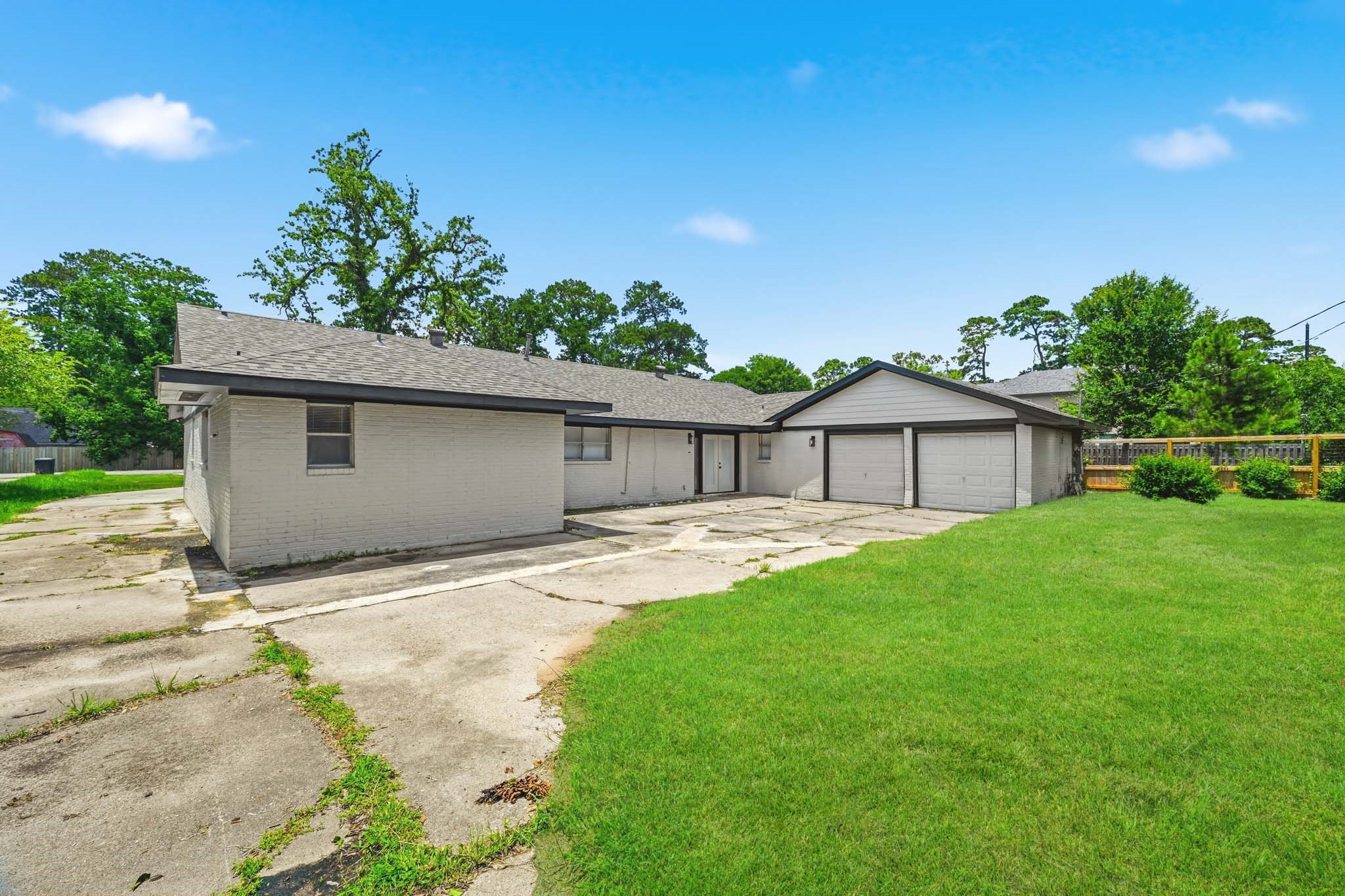 1310 Burning Tree Road Houston, TX 77339 - Photo 32 of 32