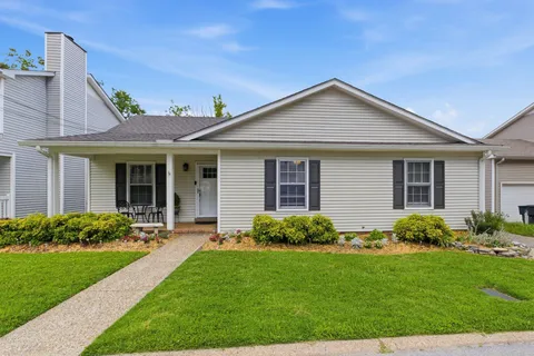 $479,990 | 5424 Village Way, Nashville, TN 37211