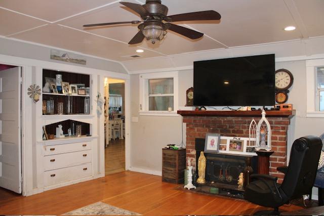 7250 Southside Road Hollister, CA 95023 - Photo 9 of 26