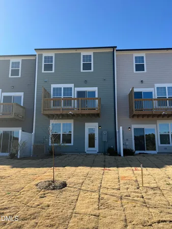 $515,000 | 10030 Secluded Gdn Drive, Unit 192, Apex, NC 27523