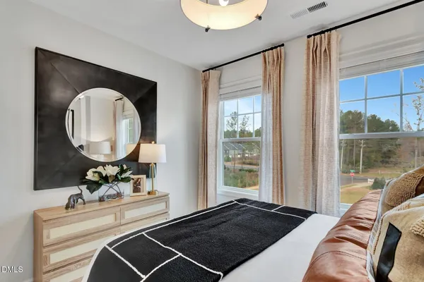 $515,000 | 10030 Secluded Gdn Drive, Unit 192, Apex, NC 27523