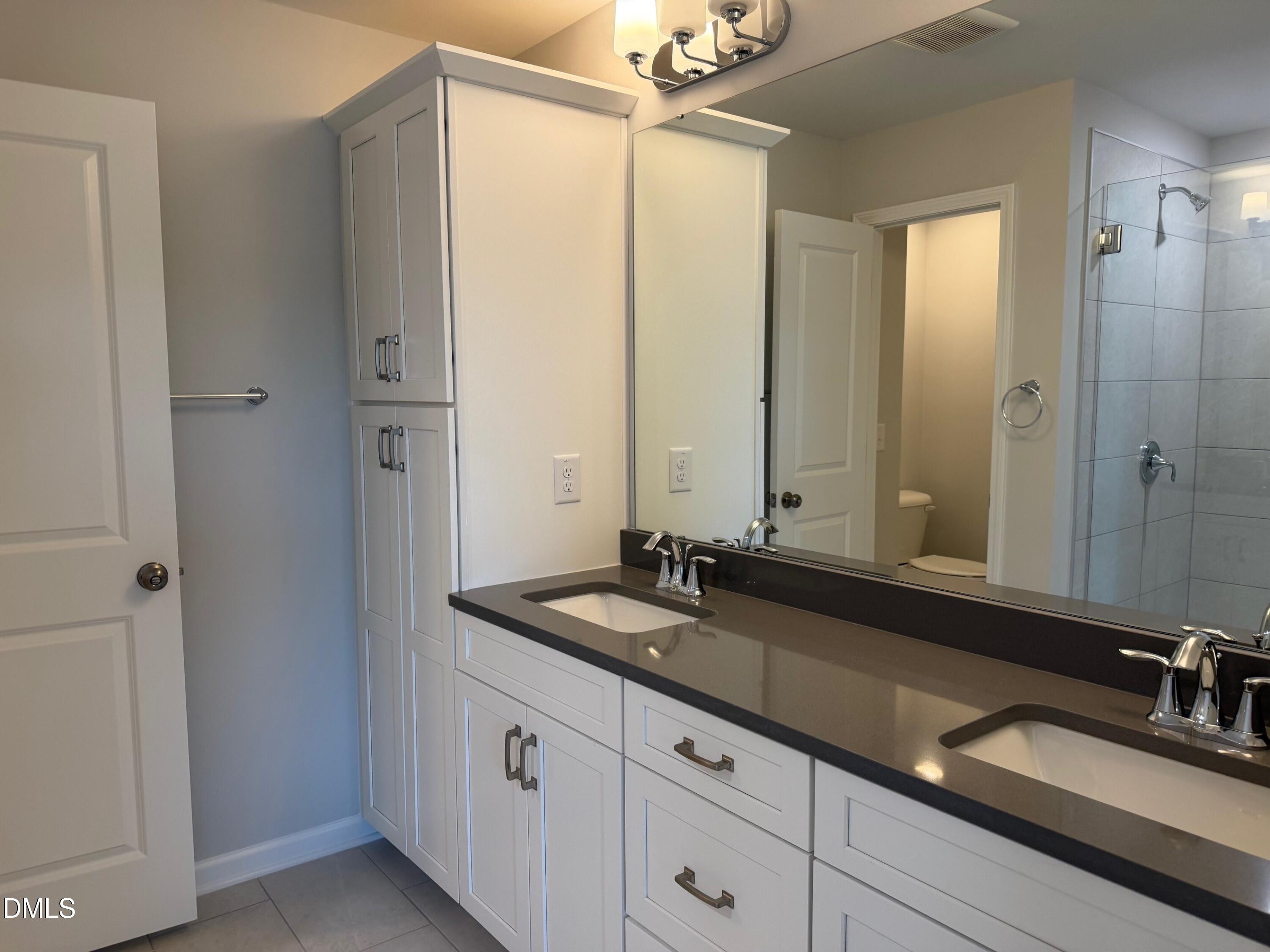 10030 Secluded Gdn Drive, Unit 192 Apex, NC 27523 - Photo 7 of 48 192.7 primary bath