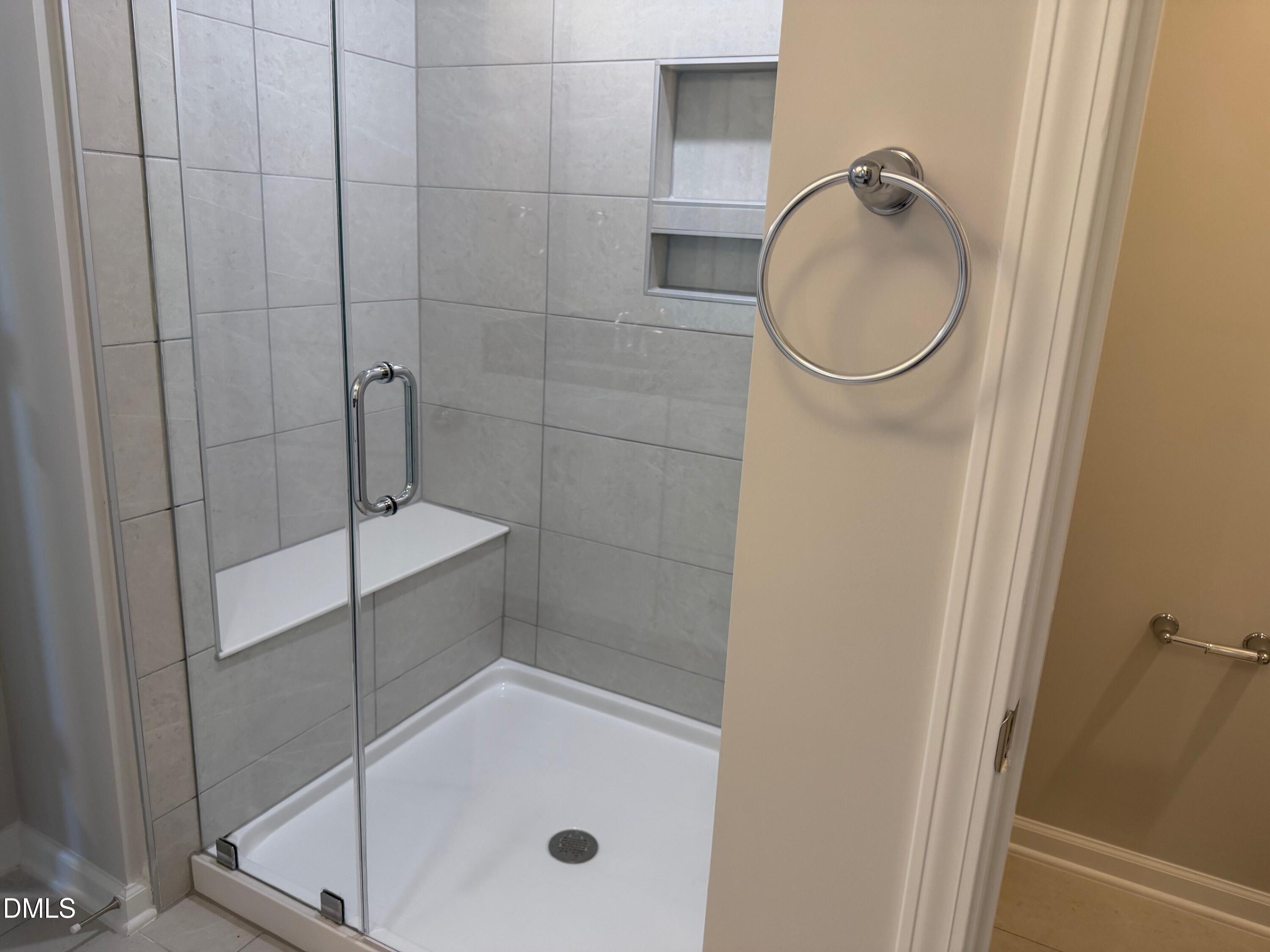 10030 Secluded Gdn Drive, Unit 192 Apex, NC 27523 - Photo 8 of 48 192.8 primary bath