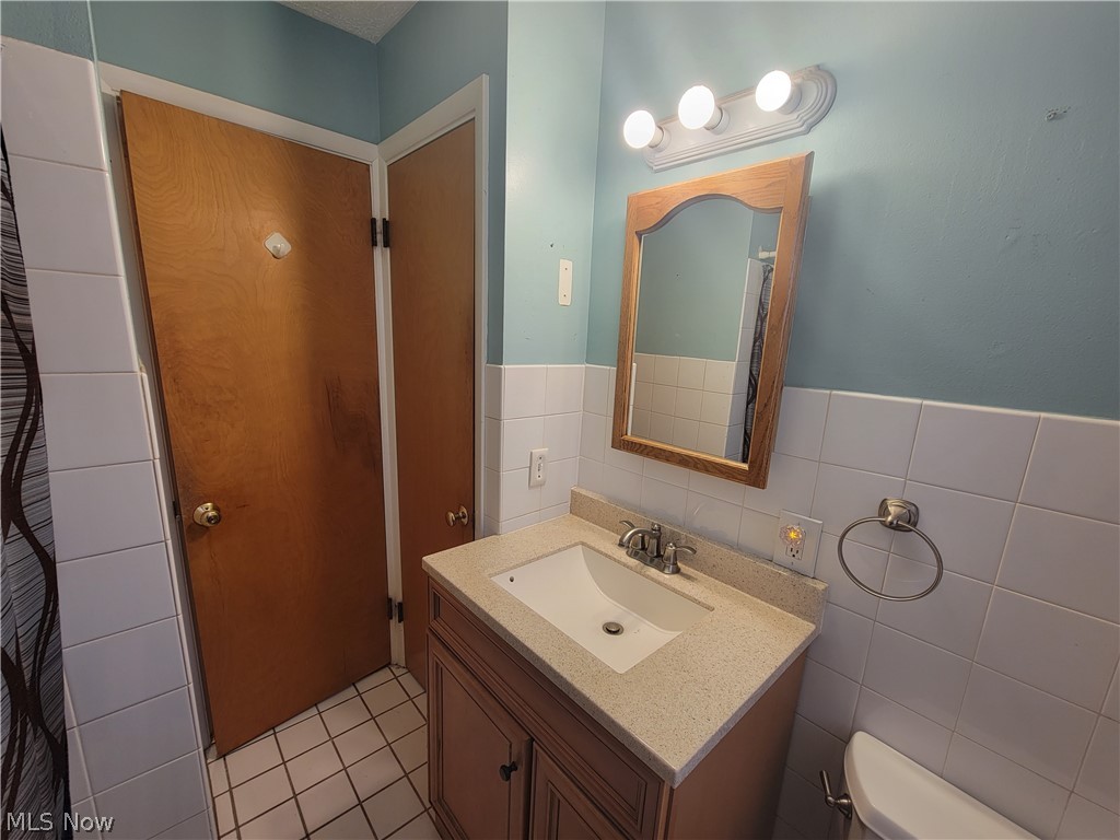 6165 Dunham Road Maple Heights, OH 44137 - Photo 10 of 18