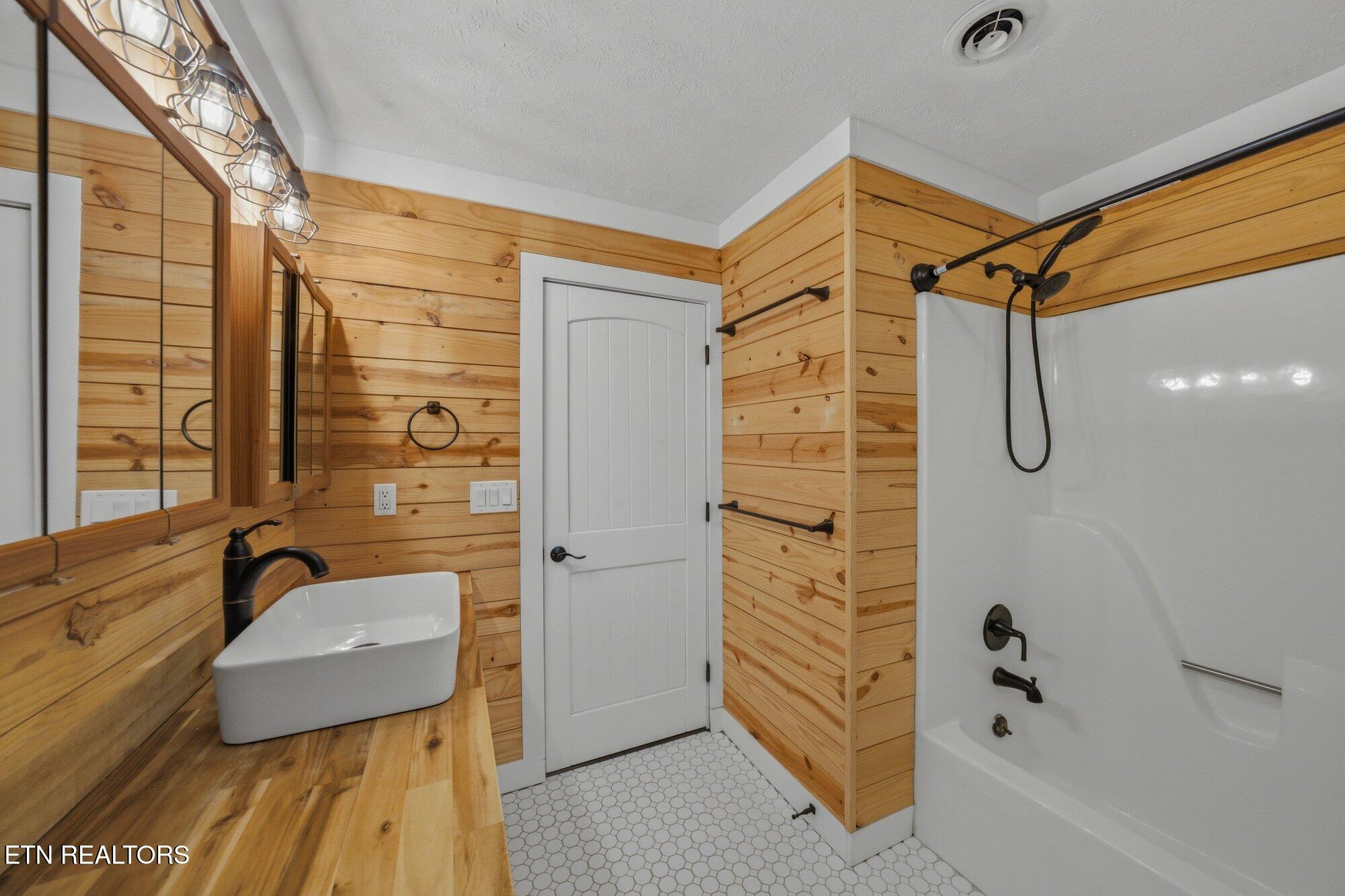 3477 Old Kentucky Road Morristown, TN 37814 - Photo 10 of 37 3477-Old-Kentucky-Rd-Morristown-TN-12