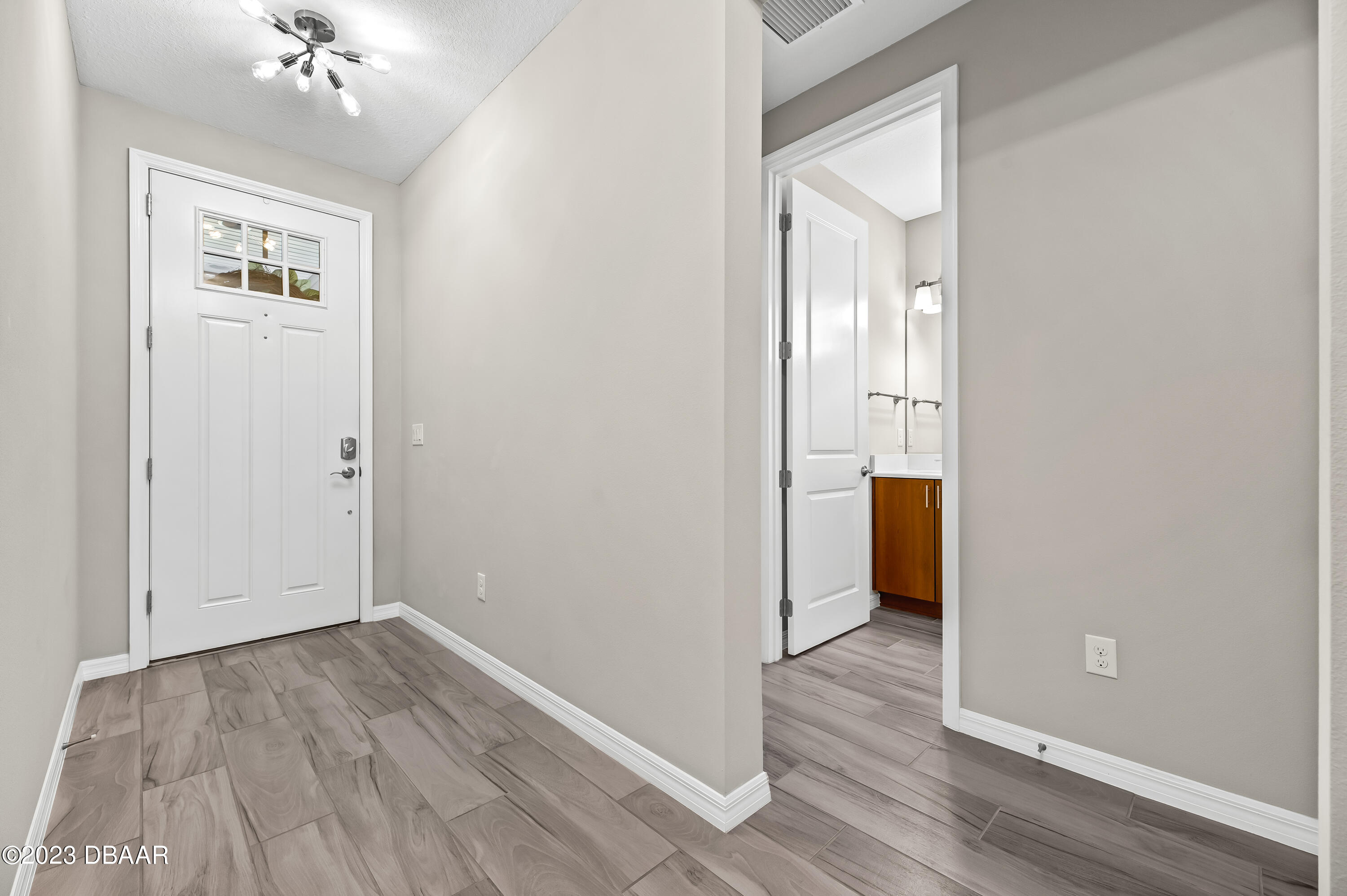 5624 Northwest 37 Lane Road Ocala, FL 34482 - Photo 5 of 79 3.0