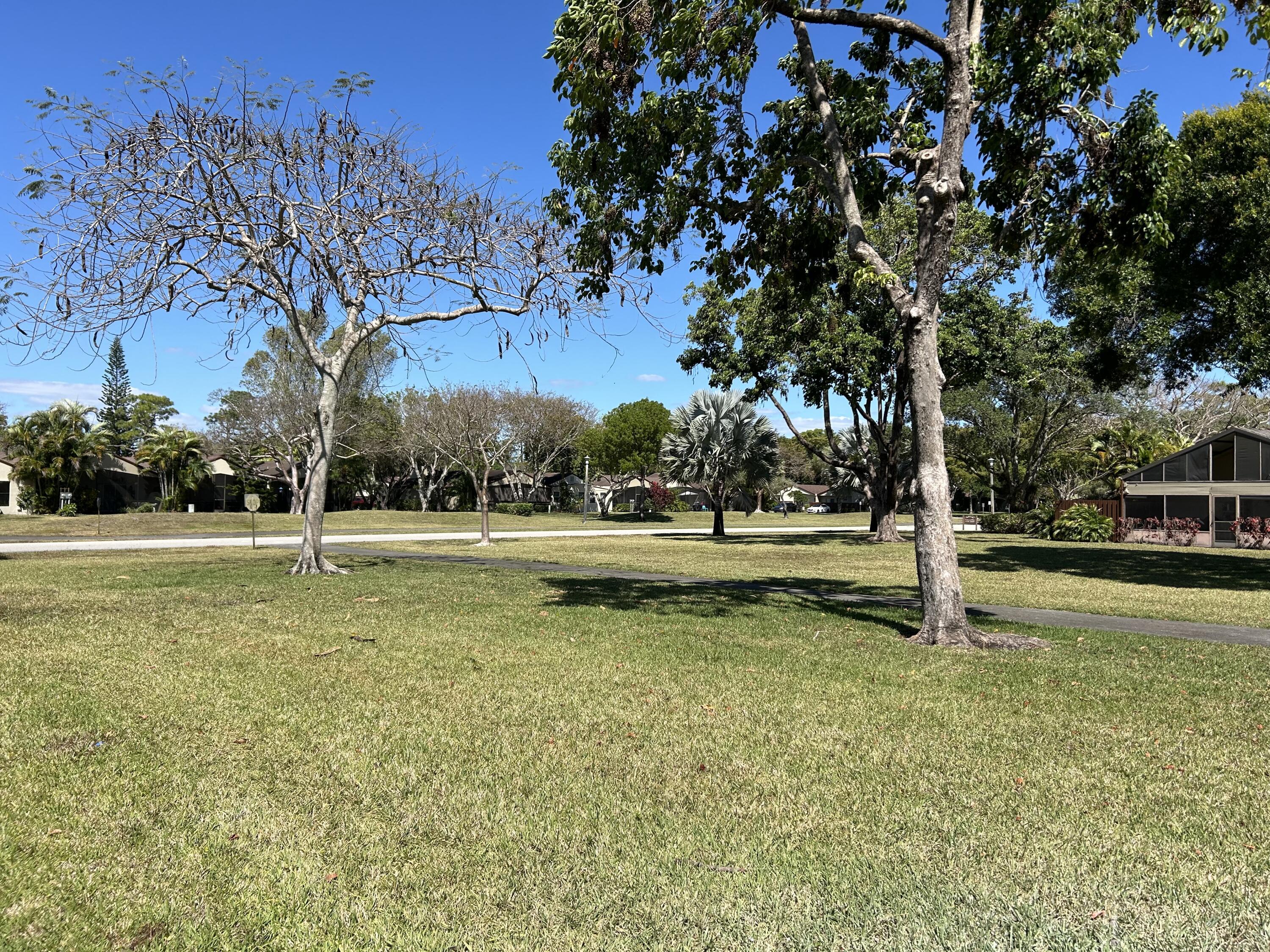22682 Vistawood Way Boca Raton, FL 33428 - Photo 2 of 16 22682 back