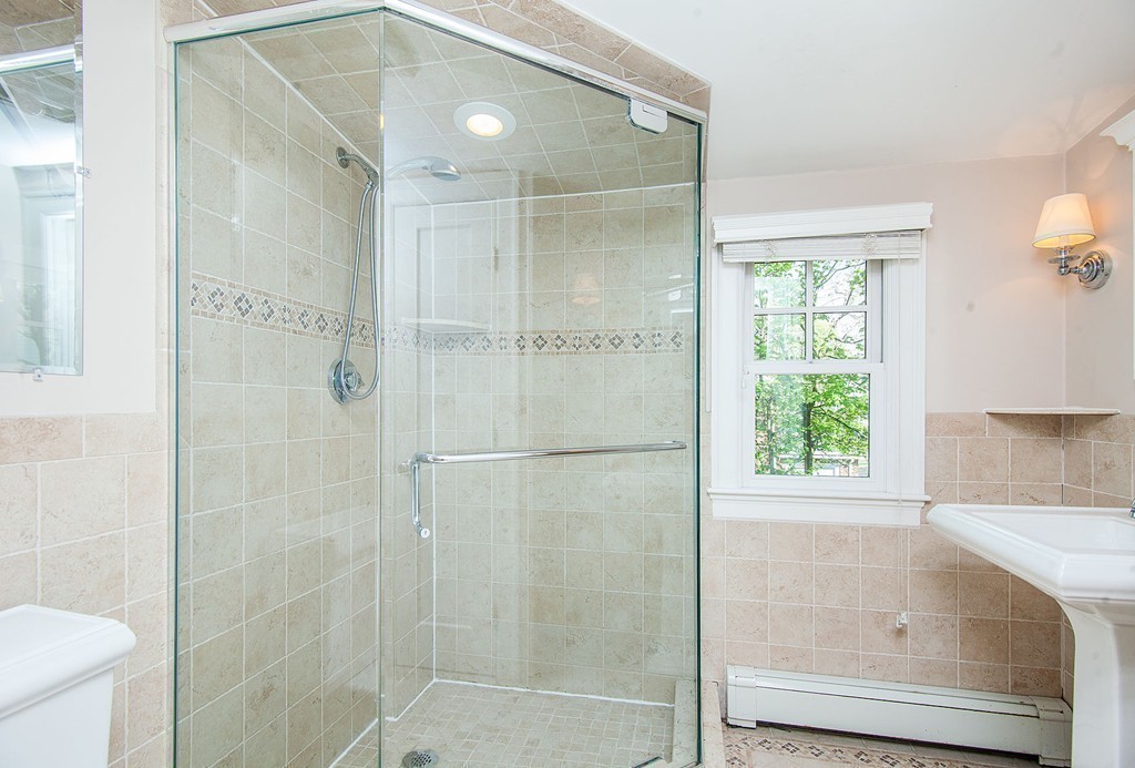 182 Standish Road Watertown, MA 02472 - Photo 12 of 28 Gallery Image 12