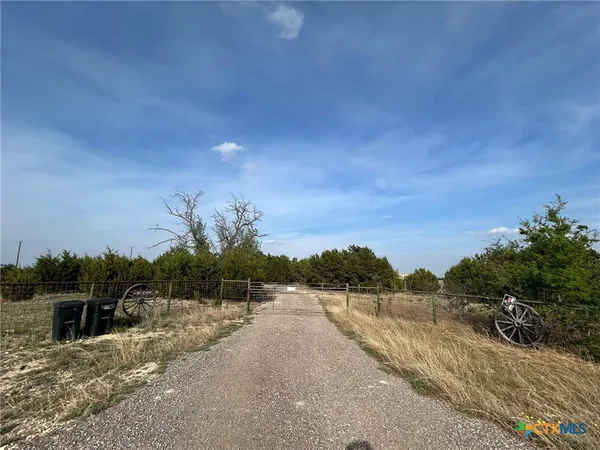 $425,000 | 850 Blakely Road, Gatesville, TX 76528