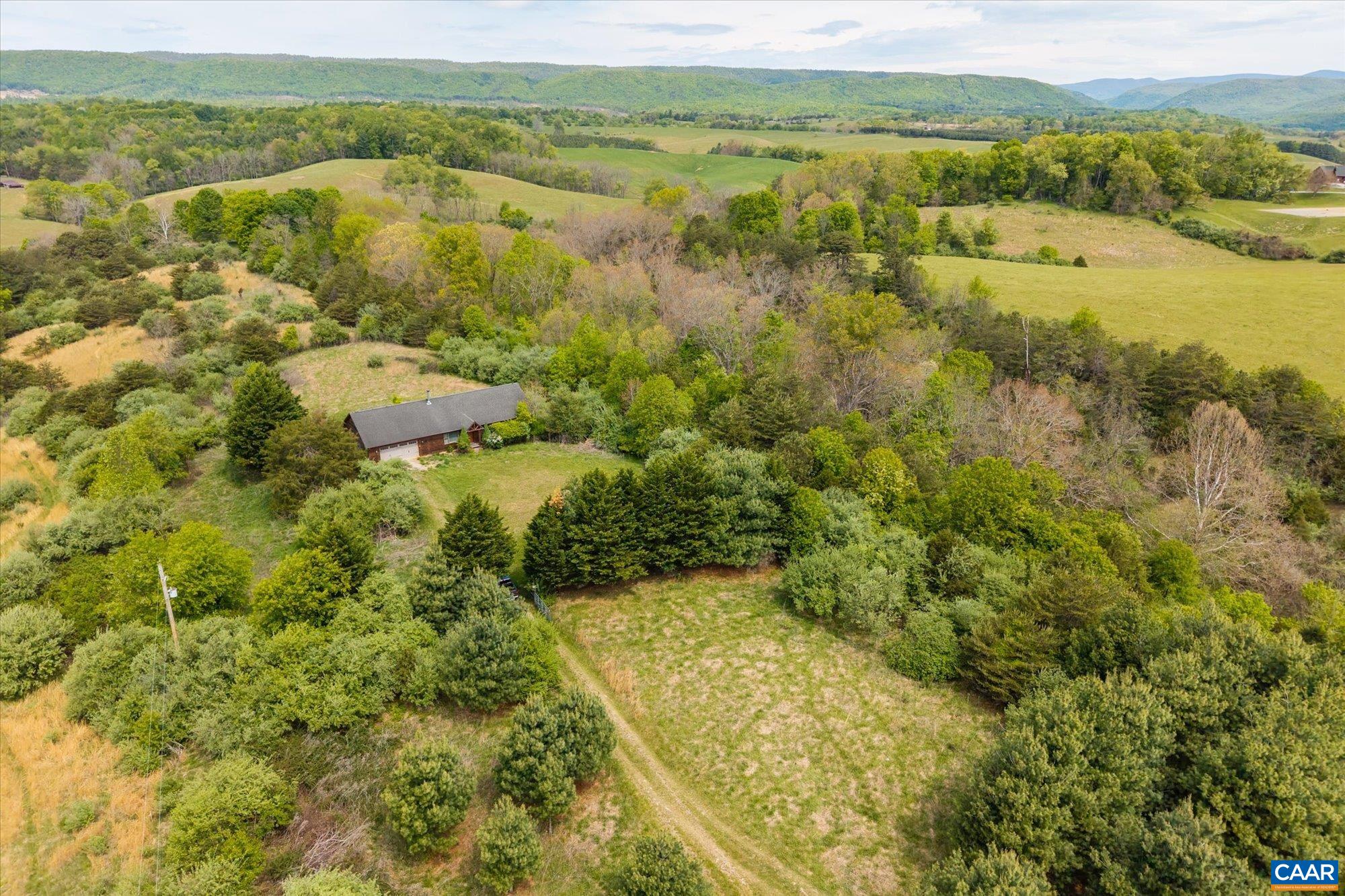 7360 Neck Creek Road Belspring, VA 24058 - Photo 42 of 62 Gallery Image 42