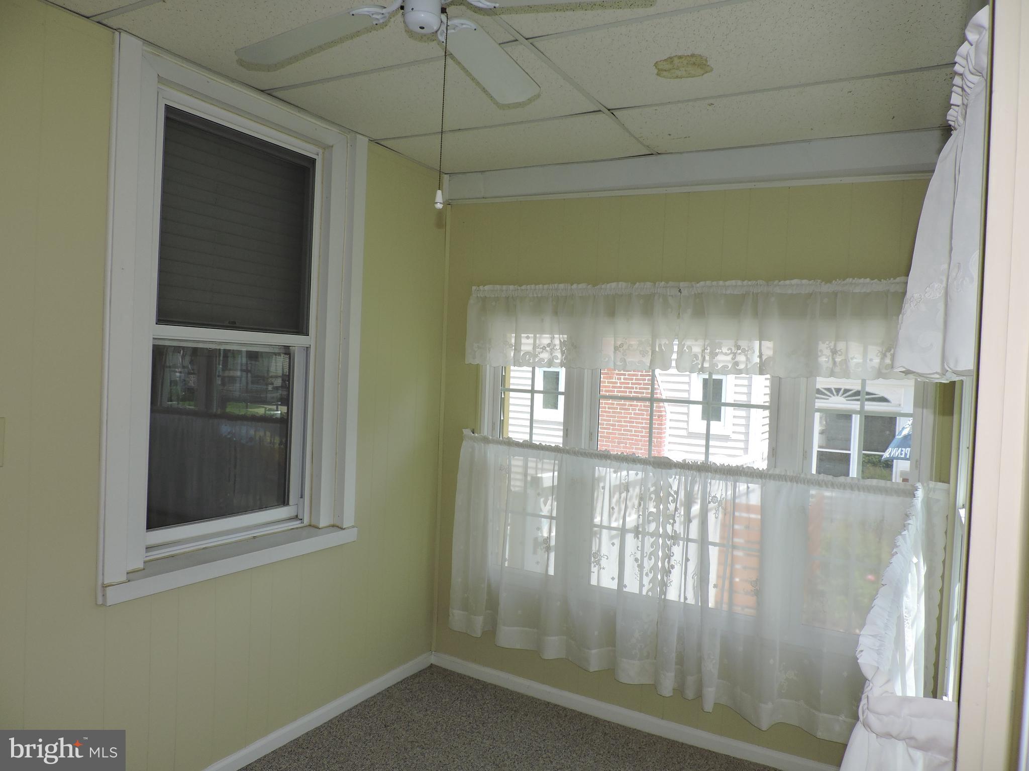 1116 Maple Street Conshohocken, PA 19428 - Photo 8 of 42 a view of an entryway