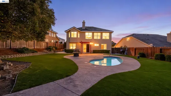 $1,650,000 | 5810 Gold Creek Drive, Castro Valley, CA 94552