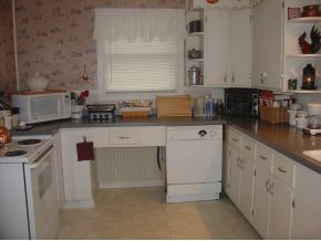 633 Riverside Avenue Kingsport, TN 37660 - Photo 3 of 8 Kitchen