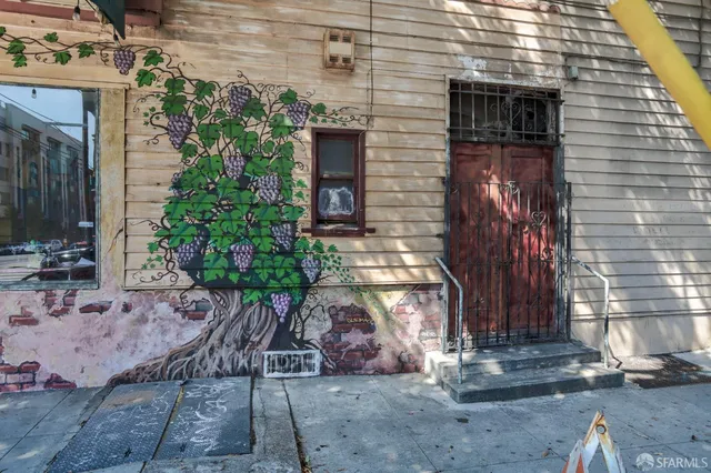 a view of a entryway door of the house
