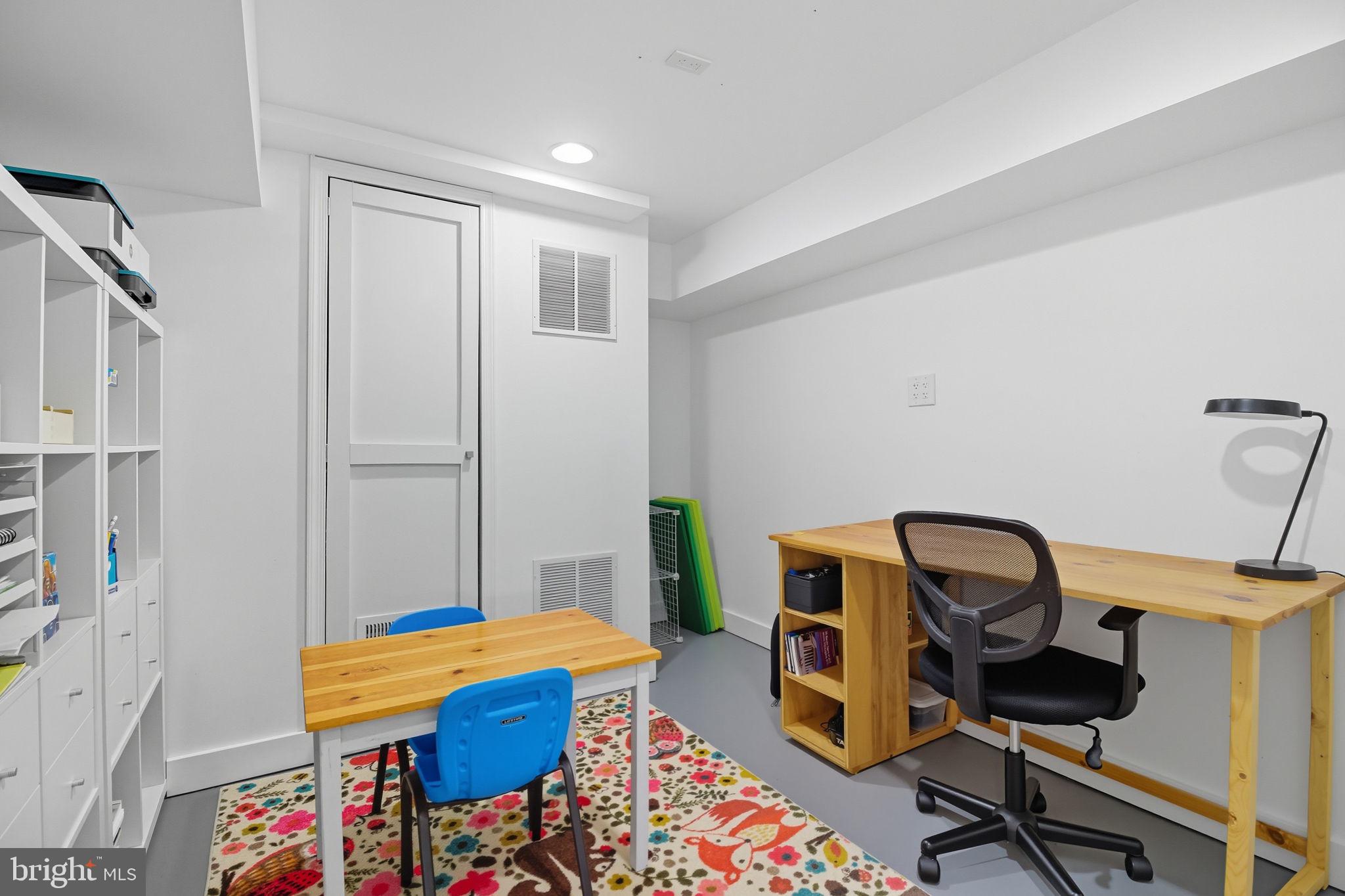 10132 Dallas Avenue Silver Spring, MD 20901 - Photo 22 of 27