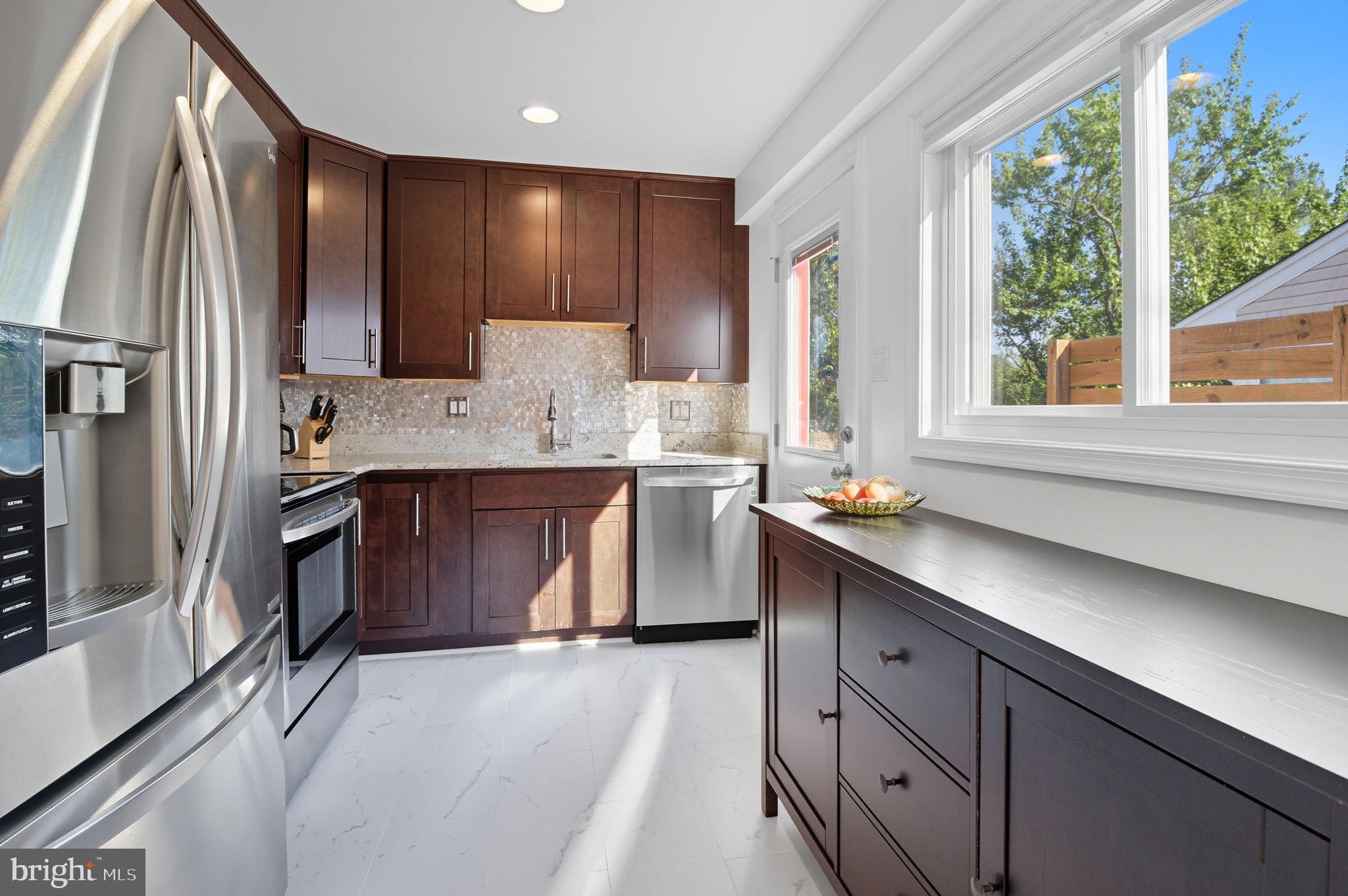 10132 Dallas Avenue Silver Spring, MD 20901 - Photo 6 of 27