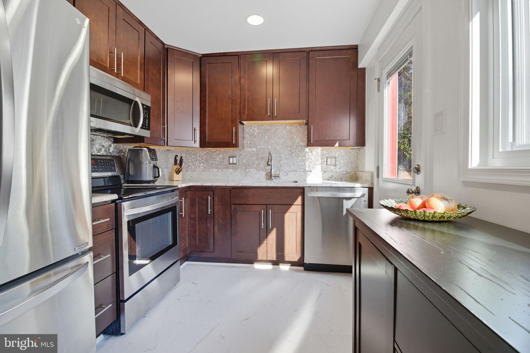 10132 Dallas Avenue Silver Spring, MD 20901 - Photo 7 of 27