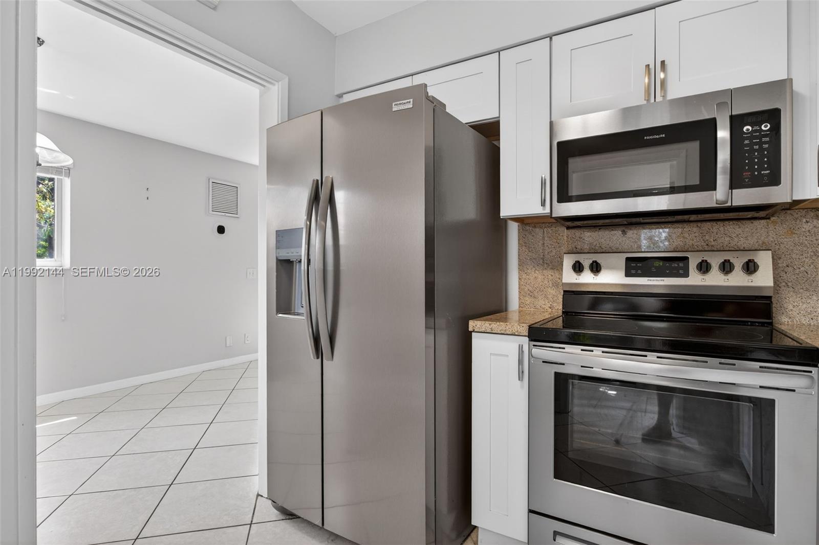3900 Northeast 22nd Avenue Lighthouse Point, FL 33064 - Photo 11 of 43