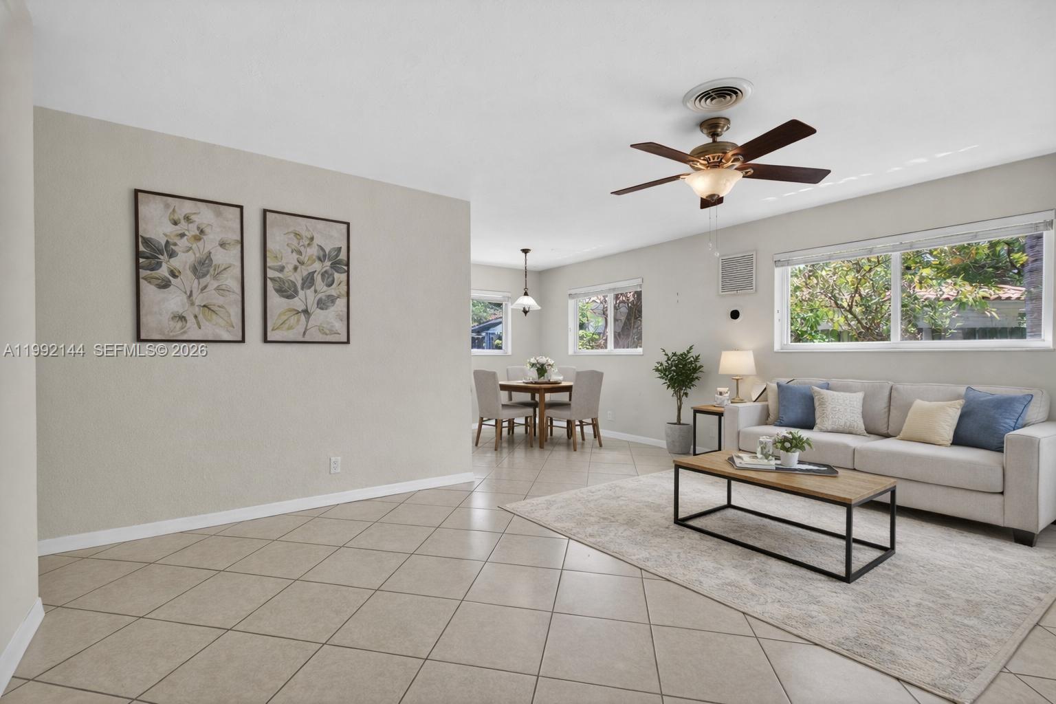 3900 Northeast 22nd Avenue Lighthouse Point, FL 33064 - Photo 6 of 43 VIRTUALLY STAGED