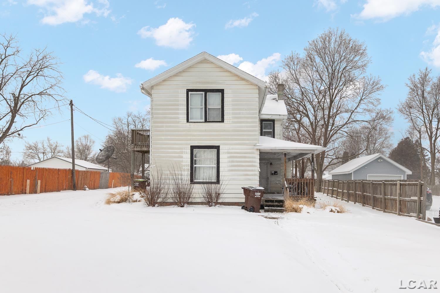 632 Division Street Adrian, MI 49221 - Photo 1 of 35